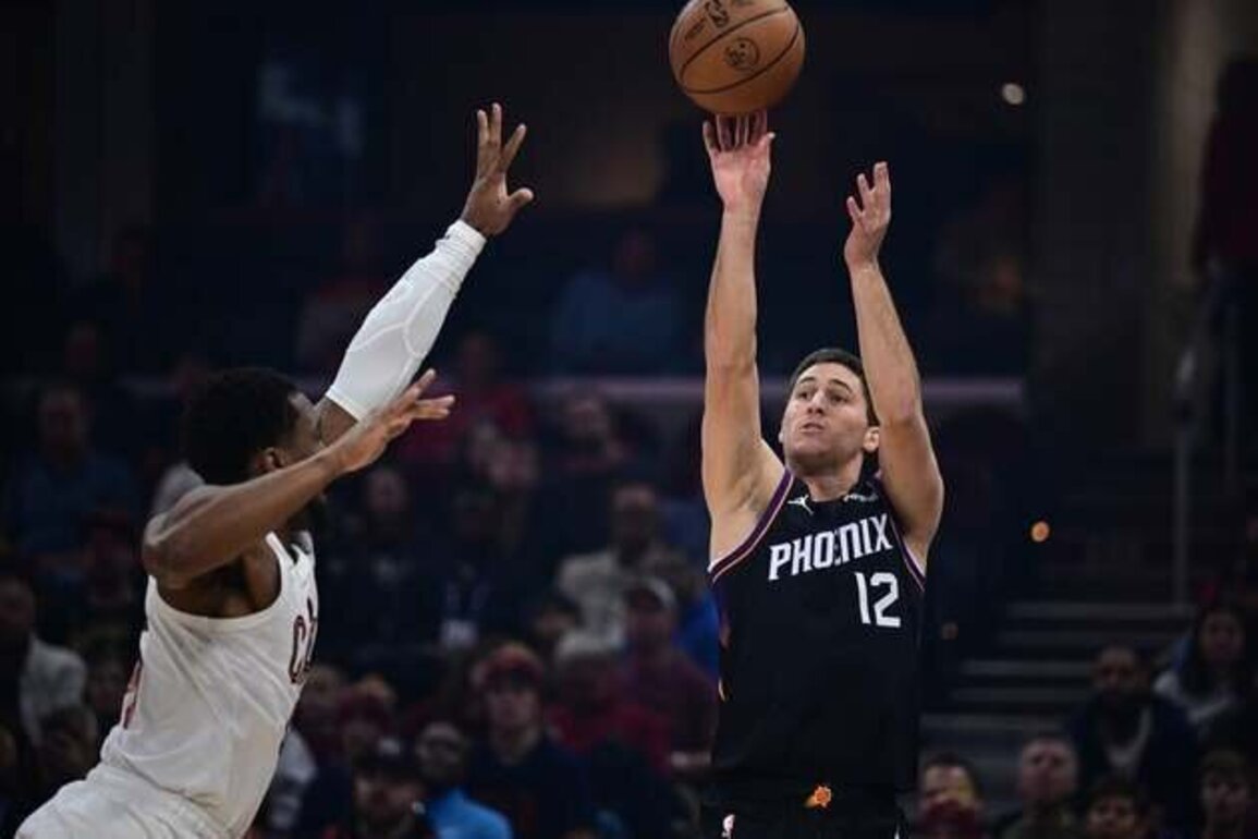 Improving Suns head home to oppose stumbling Kings