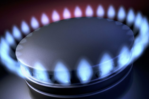 Iran unveils energy hub ambitions