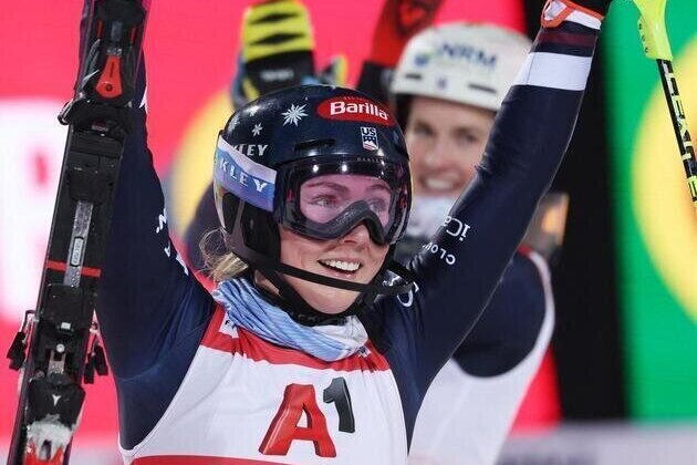 Mikaela Shiffrin claims 70th World Cup slalom title in night race