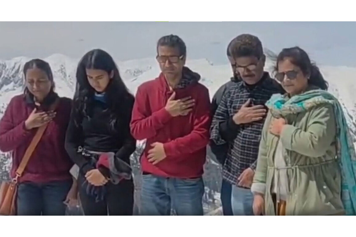 "Wounds will remain for long, no power can divide Kashmir," say tourists after paying tribute to victims on Pahalgam attack anniversary