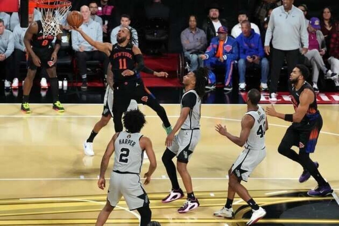 Knicks, Spurs ring out 2025 with NBA Cup final rematch