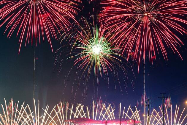 Chinese fireworks spark growth with expansion into Africa