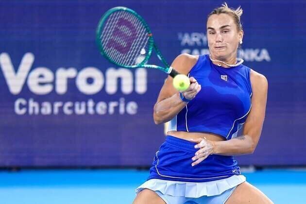 No. 1 Aryna Sabalenka advances to third round in Cincinnati with ease