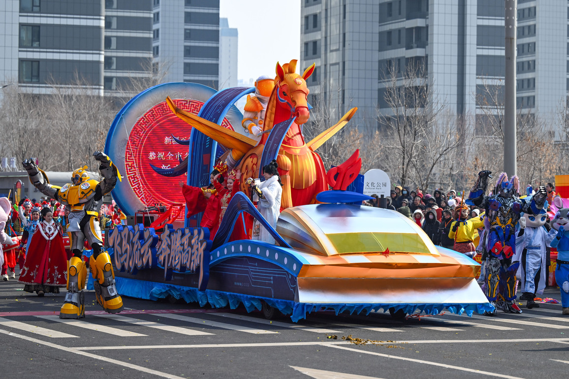 CHINA-XINJIANG-URUMQI-SHEHUO PARADE (CN)
