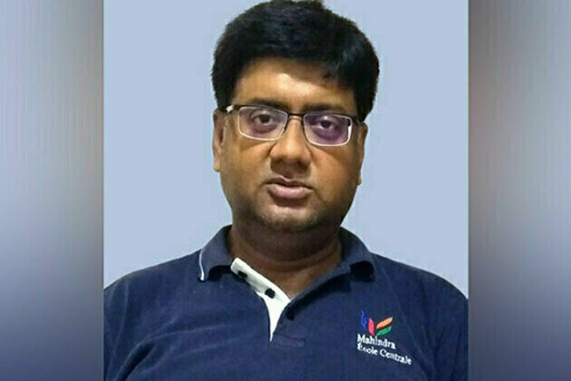 SERB Science and Technology Award for Research (SERB-STAR) to Dr Dibakar Roy Chowdhury, Professor of Physics, Mahindra University