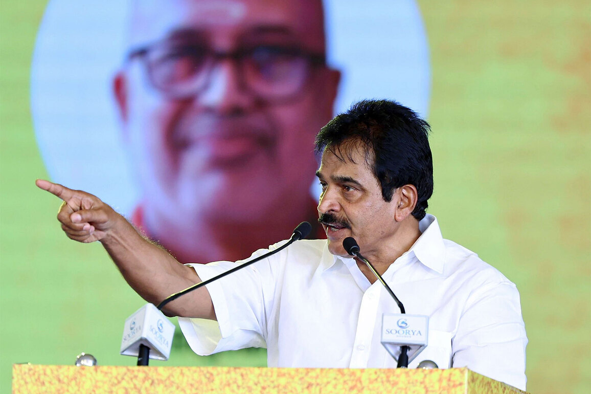 Keralam: KC Venugopal alleges "deal" between Vijayan, BJP; questions CM over PM SHRI, labour codes