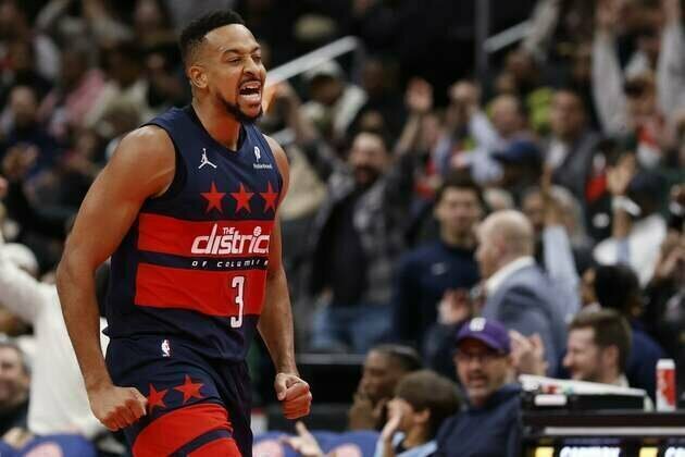 CJ McCollum's 46 downs Hawks, gives Wizards first win in a month