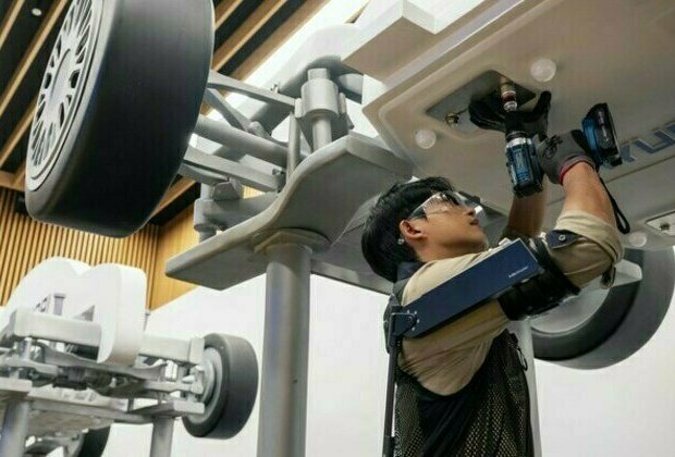 Hyundai Motor and Kia's Robotics LAB Announce Plans to Launch 'X-ble Shoulder' at Wearable Robot Tech Day