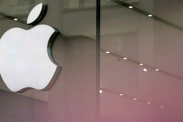 Putin takes action against Apple