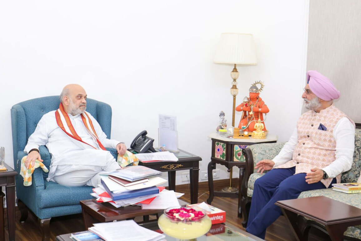 Delhi LG Taranjit Singh Sandhu calls on Amit Shah, discusses matters concerning public service and governance