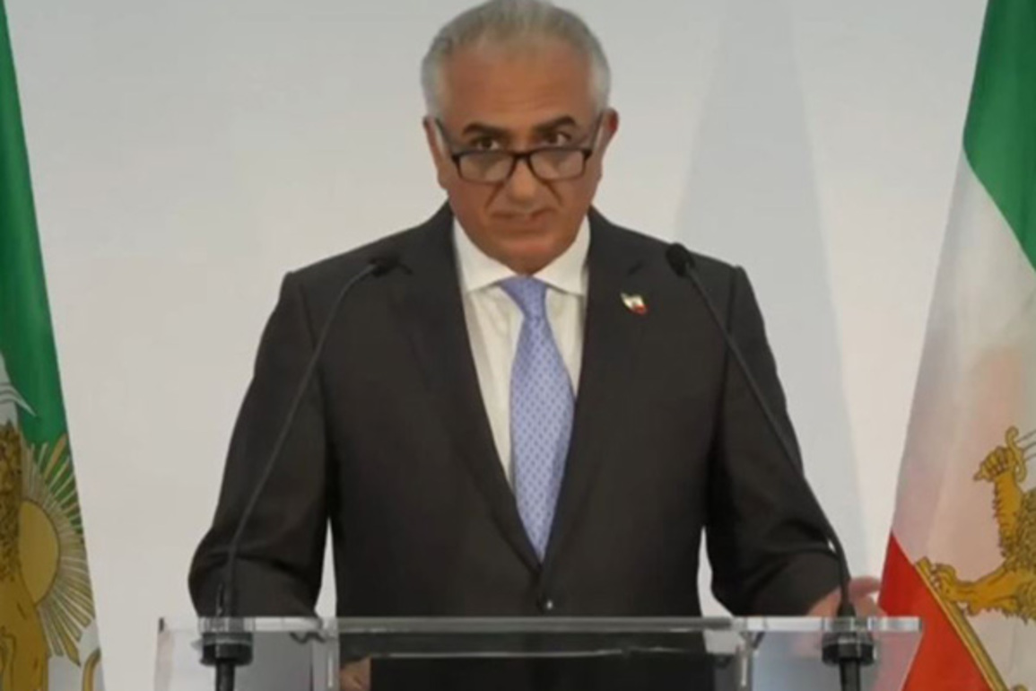 Former Iran Crown Prince Reza Pahlavi urges world leaders not to save "corrupt, crumbling regime"