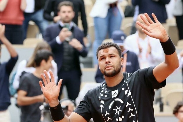Tsonga says farewell to all that at the French Open