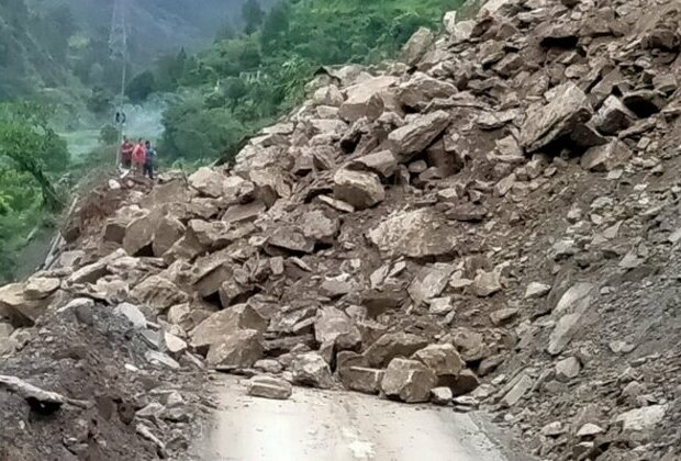 Uttarakhand: SDRF rescues people stranded due to waterlogging in Laksar