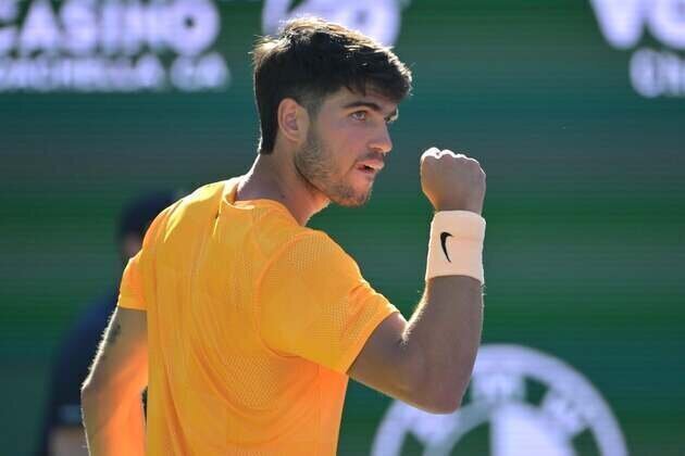 Carlos Alcaraz withdraws with wrist injury in Barcelona