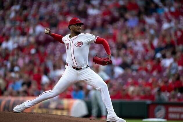 Hunter Greene shines in return as Reds shut out Phillies
