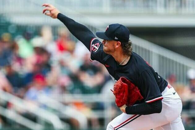 Twins eye first win of '25, open series at White Sox