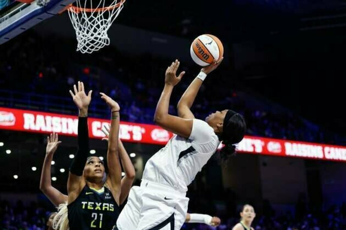 Aces explode for 106 points in win over Paige Bueckers-less Wings