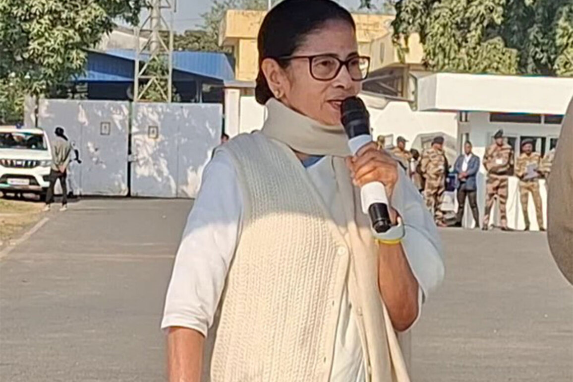 "They are killing our people": Mamata Banerjee accuses BJP of violence against migrant workers