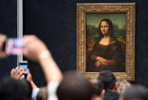 World&#039;s most famous painting could get its own room