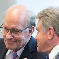 New US Sanctions Bill Aims To Choke Off Kremlin Oil Revenue