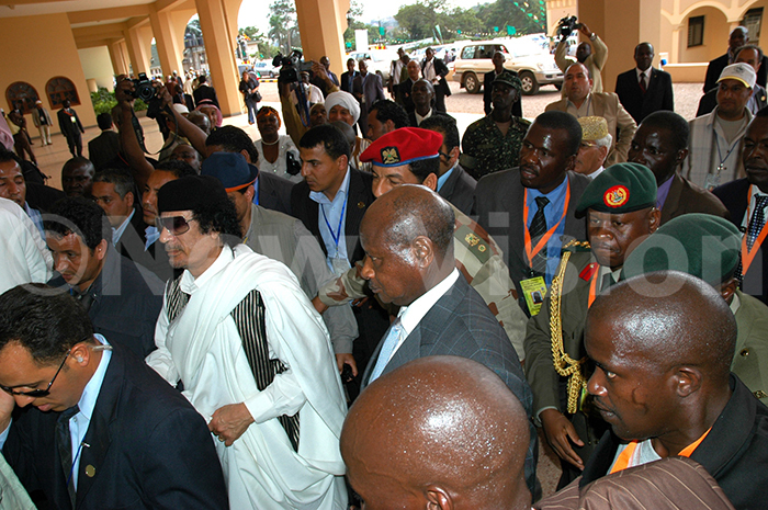 ld ampala ational mosque  pening resident useveni   uammar addafi arrive 200308