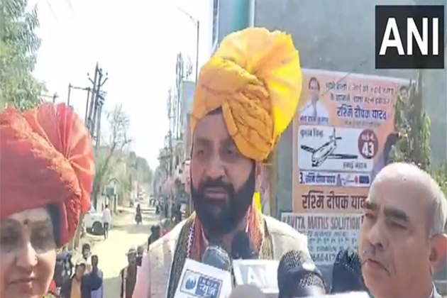 "Tweet-master," "zero on ground": Haryana CM on Congress ahead of municipal elections