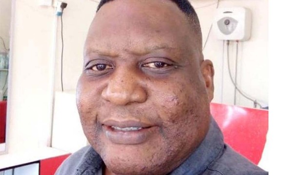 Dr. Bbosa owa Ebonies Dr. Bbosa owa Ebonies