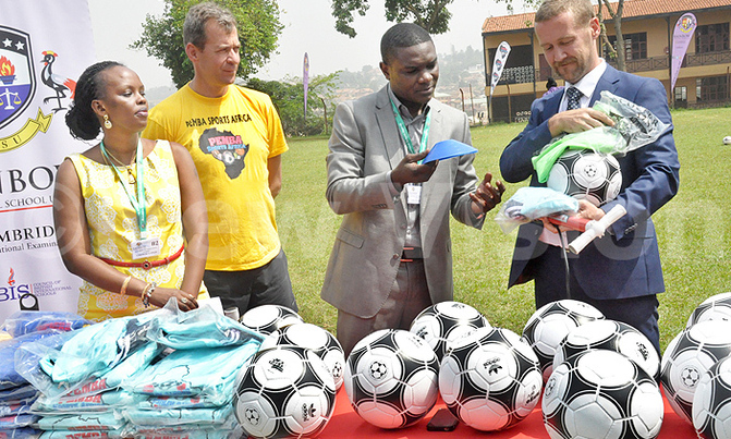 Ex- Arsenal coach to train Ugandan coaches Ex- Arsenal coach to train Ugandan coaches