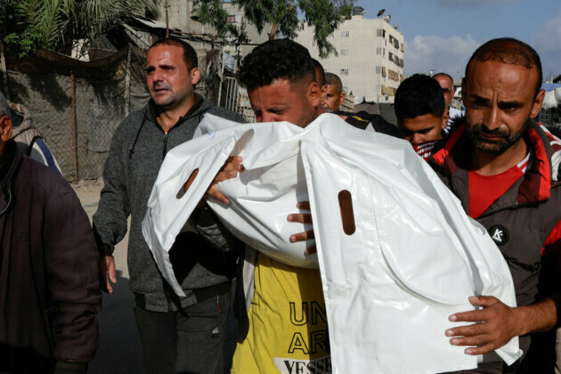 77 Palestinians martyred in Gaza in 24 hours