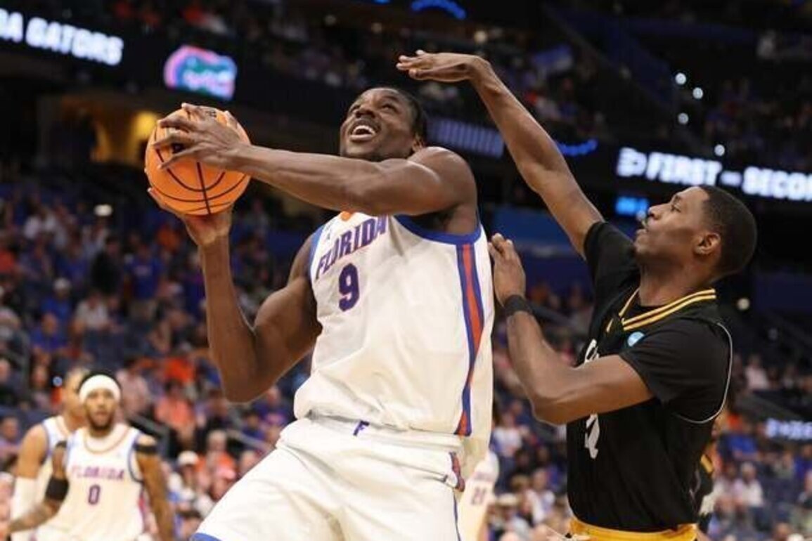 Rueben Chinyelu withdraws from NBA draft, returns to Florida