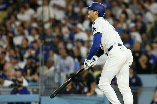 Shohei Ohtani's 2 HRs lift Dodgers over Yanks in Series rematch