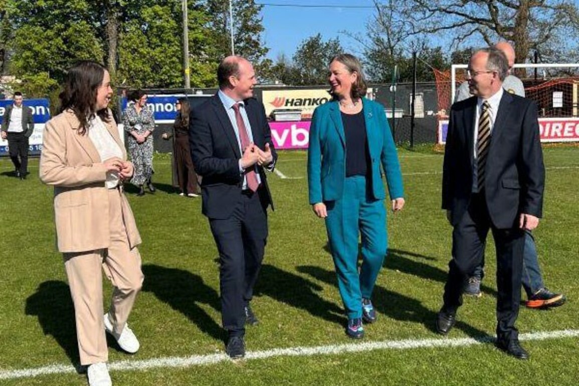 UK Sports Minister Tours NI Facilities  10-04-2025