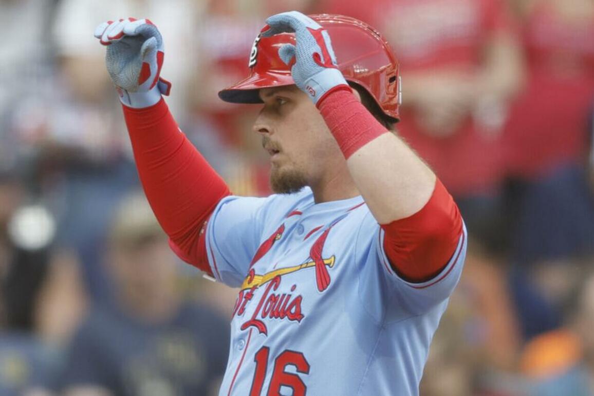 Nolan Gormans blast, Phil Matons wily escape down Brewers, end Cardinals losing streak