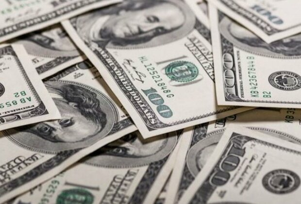 Pakistan: SBP's forex reserves dwindle to USD 4.5 billion, Islamabad left with import cover of only under a month