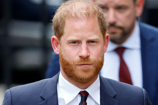 Prince Harry, you&#39;re a spiteful, whining idiot nobody in UK can be bothered with - Royal