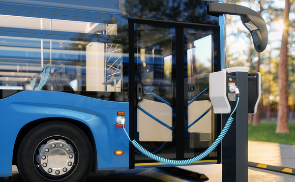 Zero emission buses pick up record share of stalling market