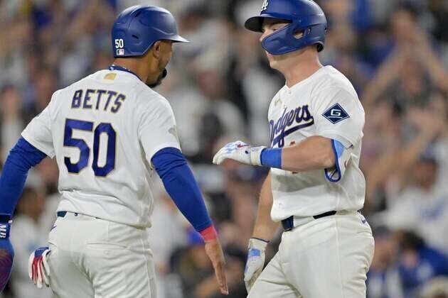 Dodgers sweep D-backs on Will Smith's late 2-run HR