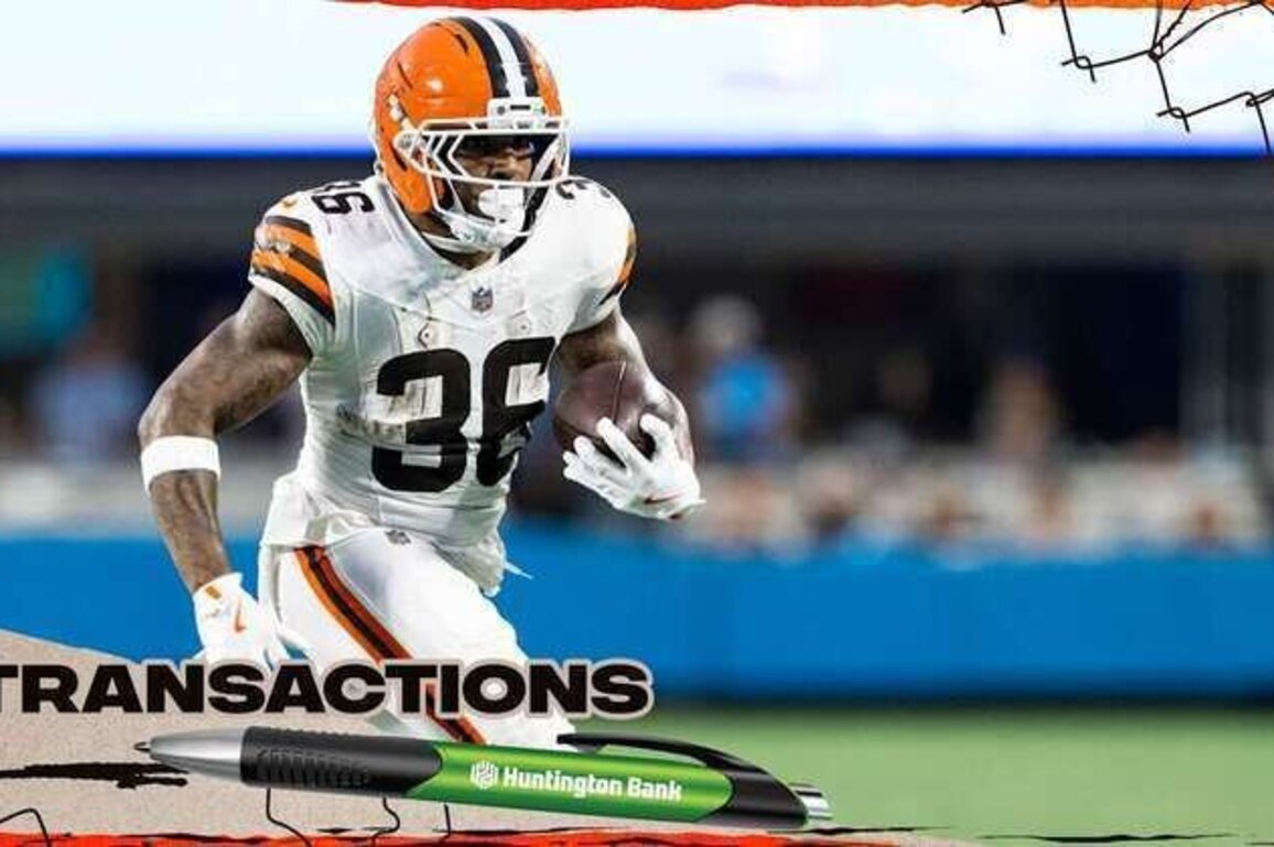 Browns sign T Jeremiah Byers and RB Trayveon Williams