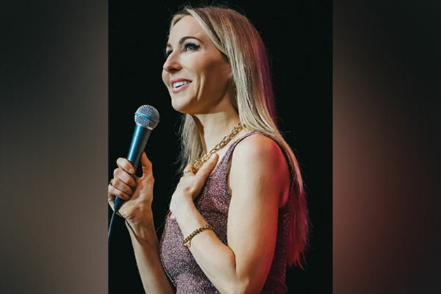 Nikki Glaser to return as Golden Globes host in 2026