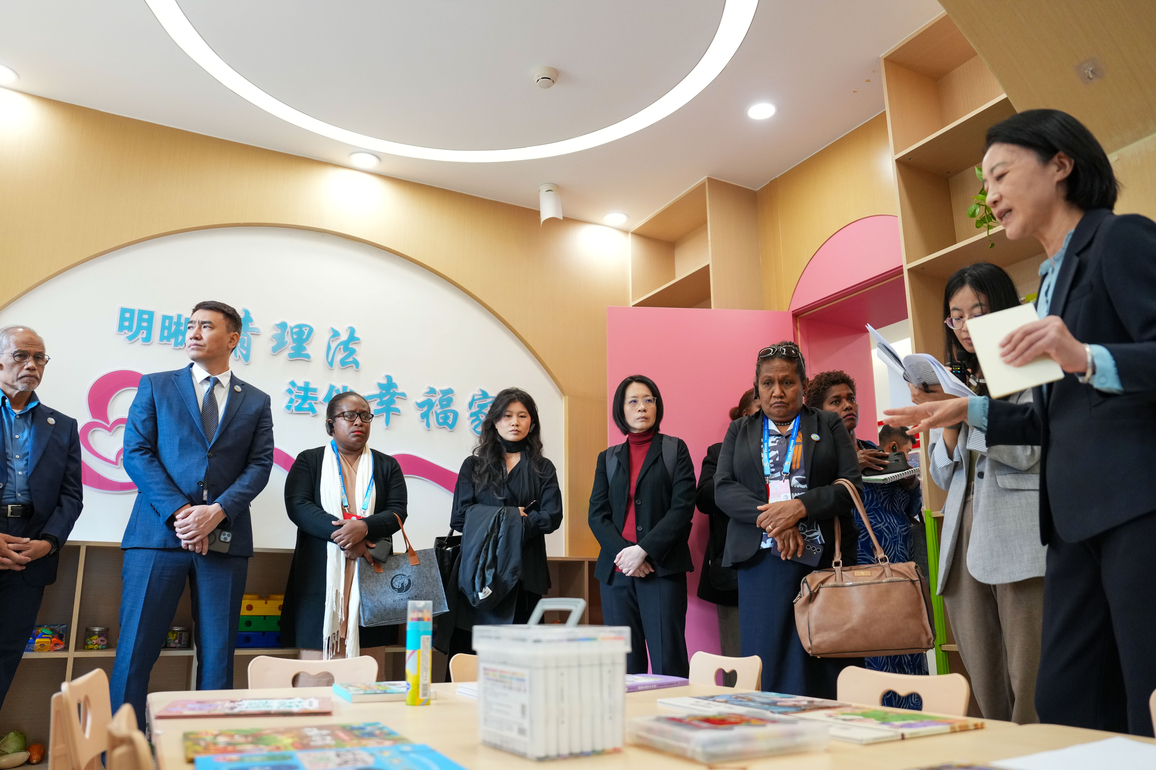 CHINA-BEIJING-GLOBAL LEADERS' MEETING ON WOMEN-SOCIAL SERVICE CENTER FOR WOMEN & CHILDREN-VISIT (CN)