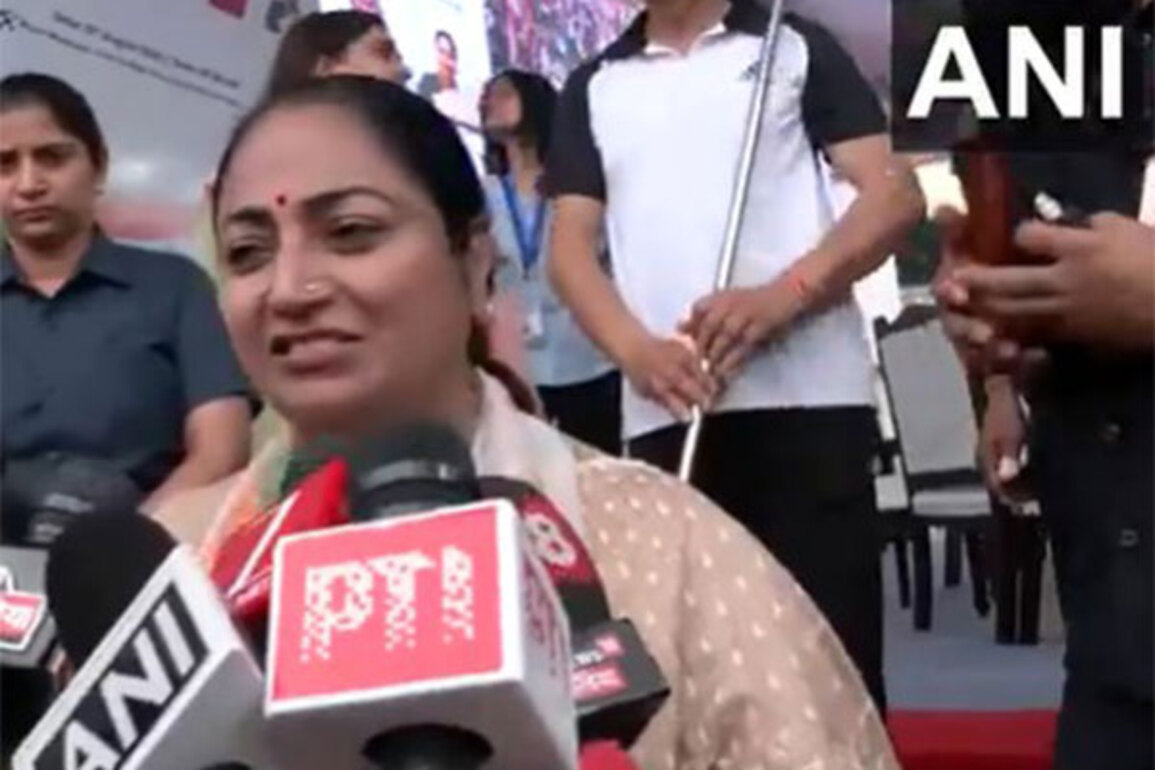 Ahead of Independence Day, Delhi CM Rekha Gupta flags off Tiranga Cyclothon, says, 'Everyone is expressing their patriotism'