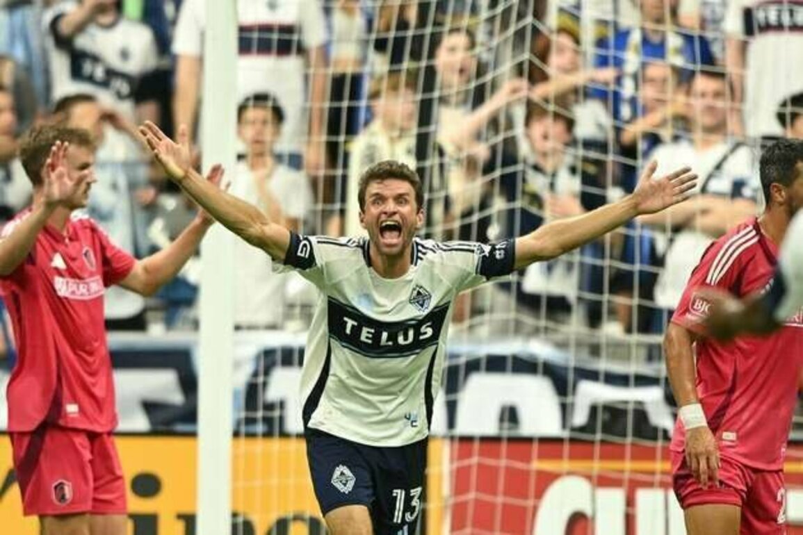 Thomas Muller's late penalty kick lifts Whitecaps over St. Louis