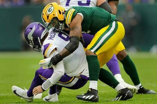 Vikings place QB J.J. McCarthy in concussion protocol