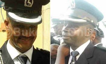 Nganizi ku kkono ne Acega ku ddyo Nganizi ku kkono ne Acega ku ddyo