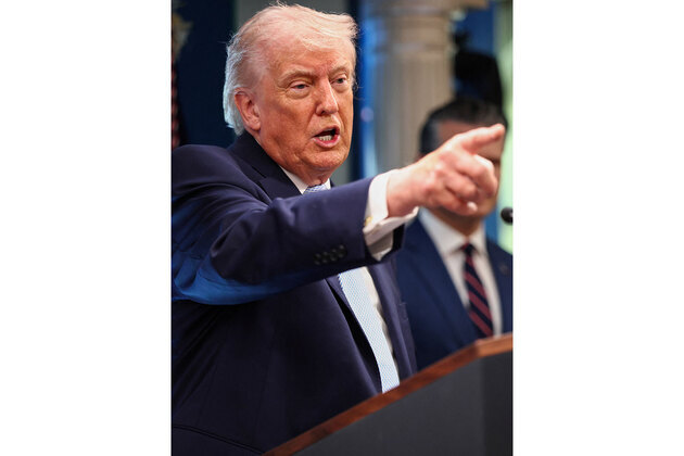 "Big day for world peace": Trump says US will "hang around" to make sure everything goes well after ceasefire announcement