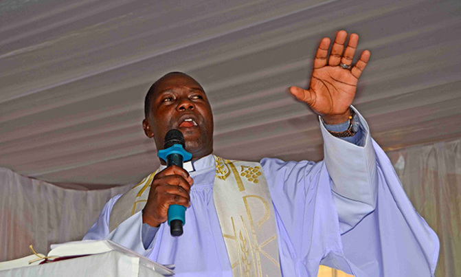Christians advised to always give thanks to God Christians advised to always give thanks to God