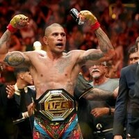Alex Pereira takes aim at 4th title defense at UFC 313