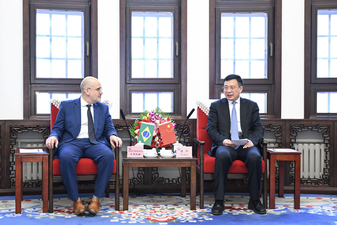 CHINA-BEIJING-XINHUA-FU HUA-BRAZIL-EBC PRESIDENT-MEETING (CN)