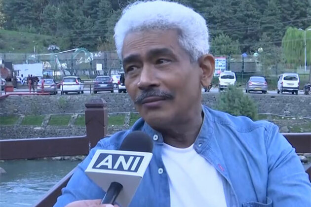 "This is our Kashmir, our country, we will come here": Atul Kulkarni visits Pahalgam following terror attack