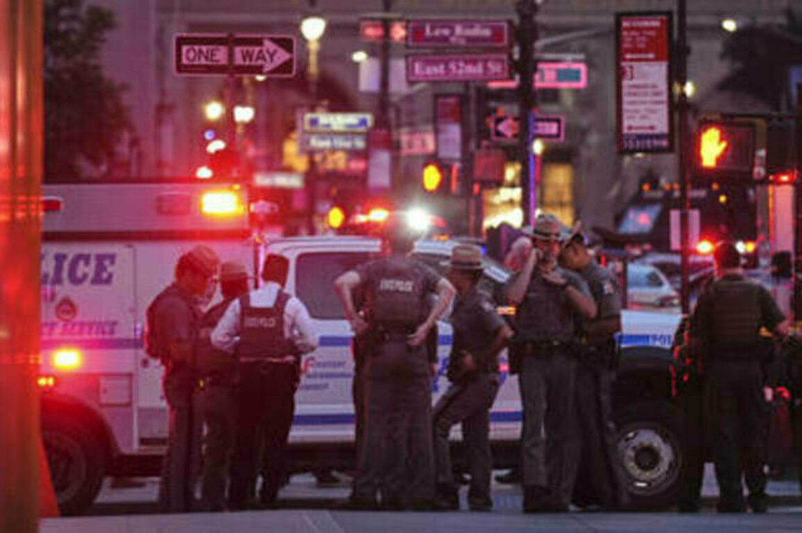 Gunman storms Manhattan skyscraper (VIDEO)